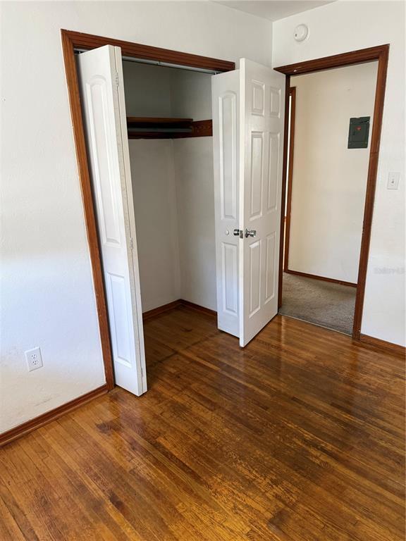 Building Photo - 1247 Lakeview Dr