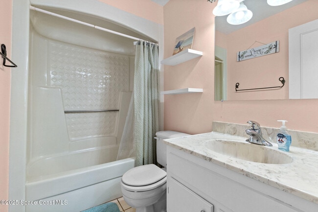 Building Photo - 8701 Camelia Ct