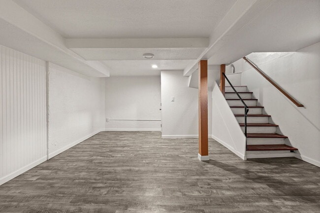 Building Photo - 3315 SE Cesar Estrada Chavez Blvd
