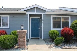 Building Photo - 1227 N Western Ave