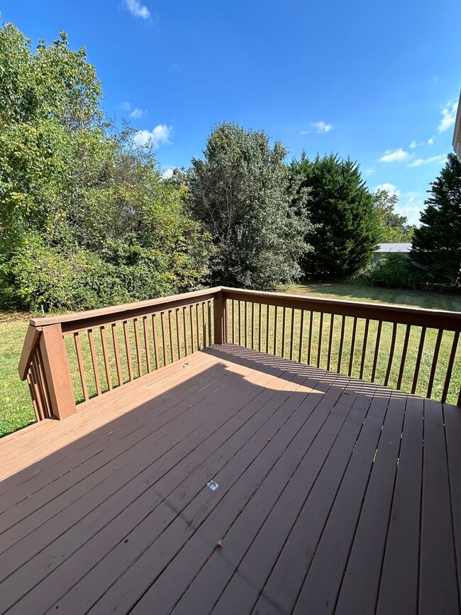 Building Photo - 940 Water St