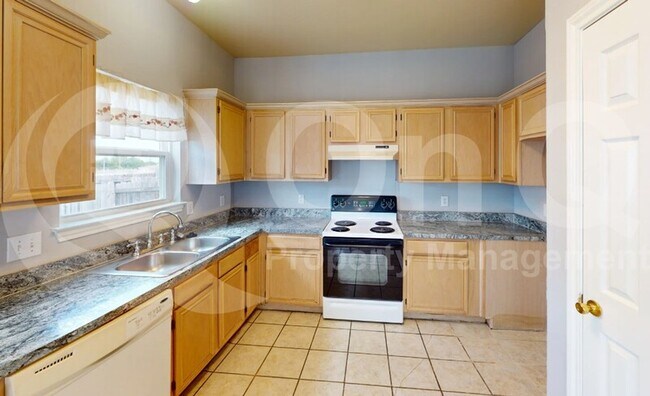 Building Photo - 2320 Hunters Run Dr