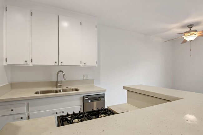 Interior Photo - 519 Hill St in Santa Monica!  Steps to Main St and the beach!