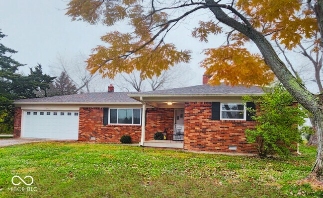 Primary Photo - 9502 E 600 S