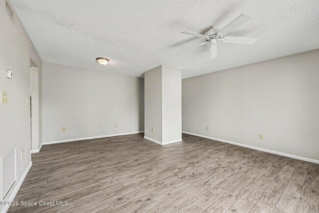 Building Photo - 3590 Sable Palm Ln
