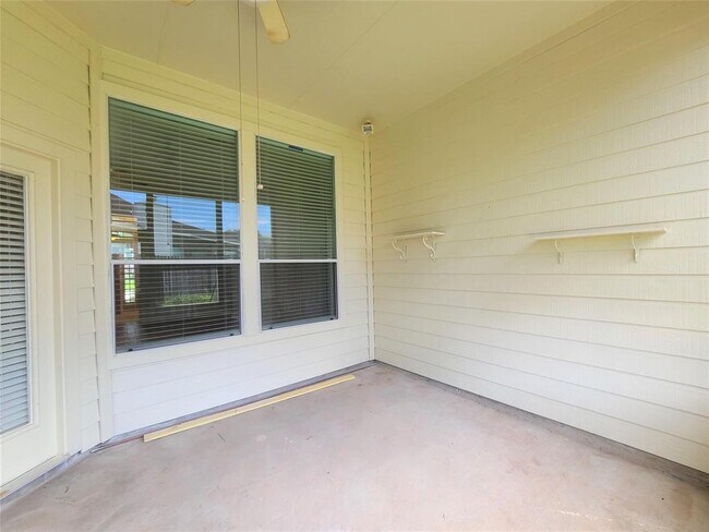 Building Photo - 18818 Harbor Key Cir