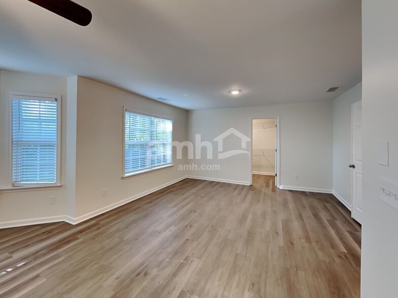 Building Photo - 2775 Gateview Ct