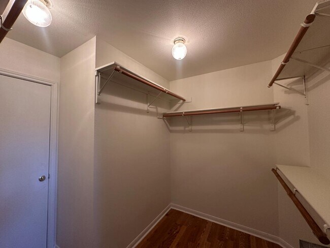 Building Photo - 12360 Hart Crest