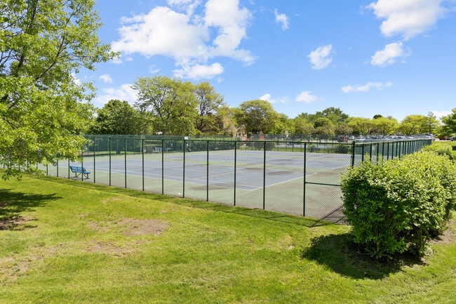 Building Photo - 1919 Finchley Ct