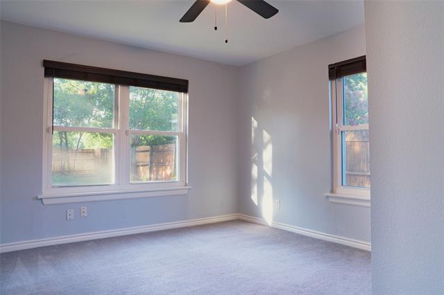 Building Photo - 6627 Onyx Dr N