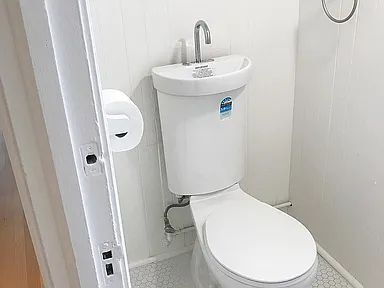 Building Photo - "Charming 1-Bedroom Haven in Vibrant San Francisco's Heart!"