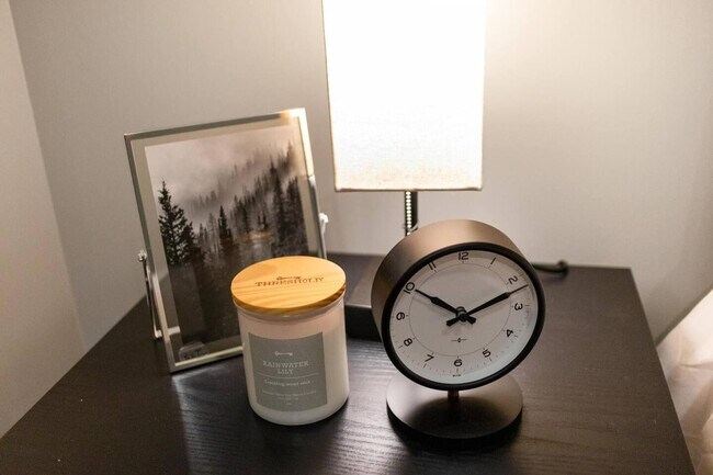 Building Photo - 1220 SW Washington St