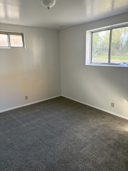 downstairs bedroom - 1343 N Deerfield Dr