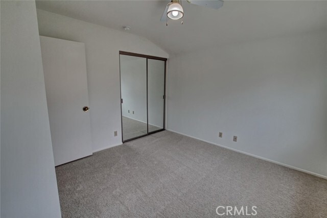 Building Photo - 8 Sparrowhawk