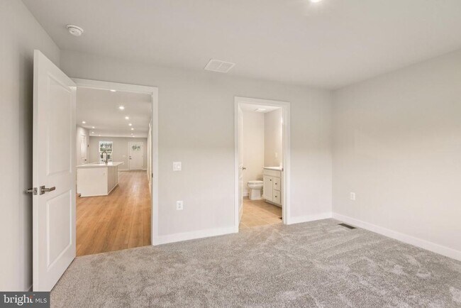 Building Photo - 9005 Owensby Dr