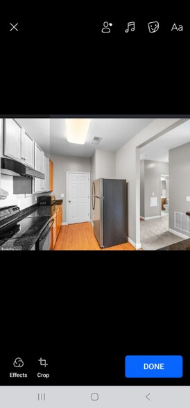 Building Photo - 6161 Willow Pl