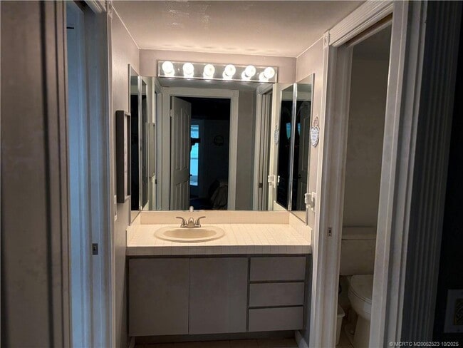 Building Photo - 3566 SW Sunset Trace Cir