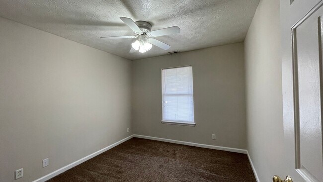 Building Photo - LINDBERG VILLAGE...Duplex