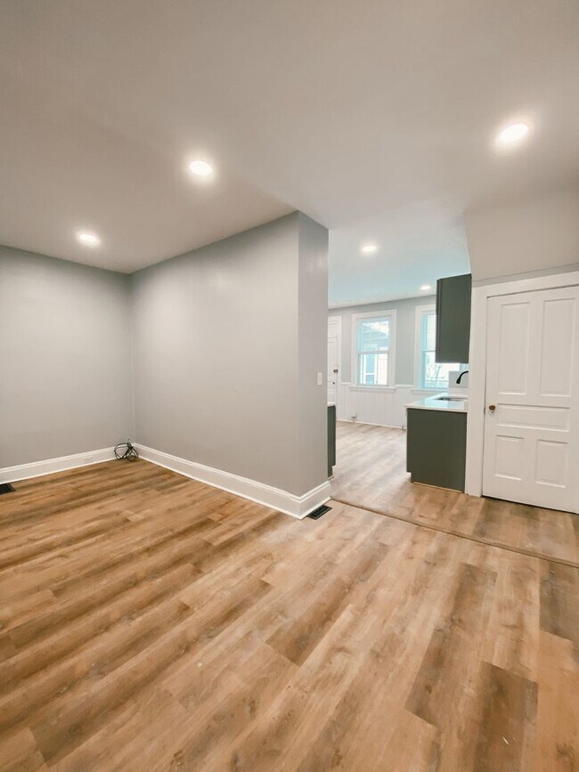 Building Photo - NEWLY RENOVATED 2  BEDROOM IN THE HEART OF MOUNT OLIVER!