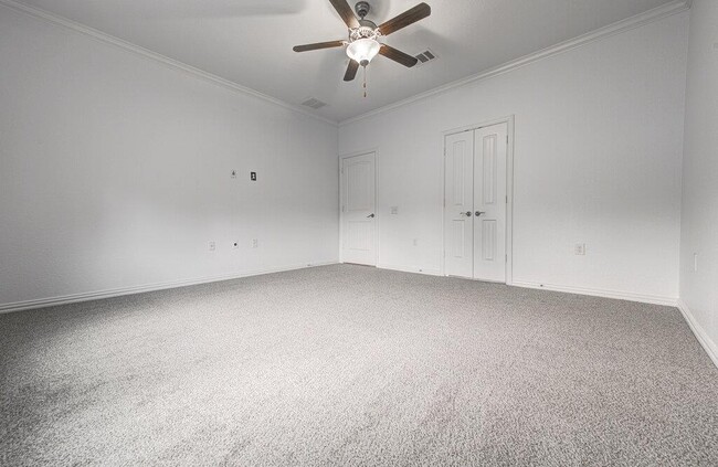 Building Photo - 7024 Vail Ridge St