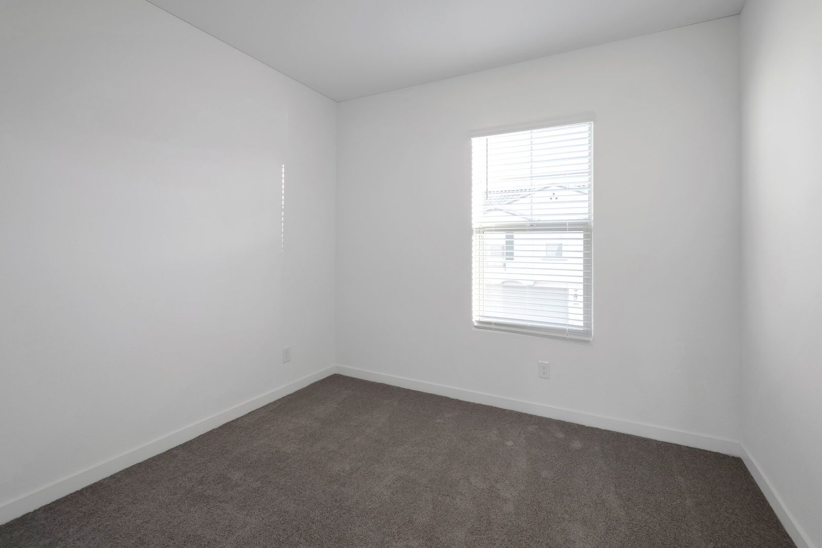 Building Photo - 4078 E Pinto Dr