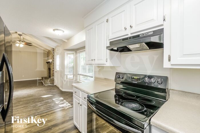 Building Photo - 104 Heron Ct