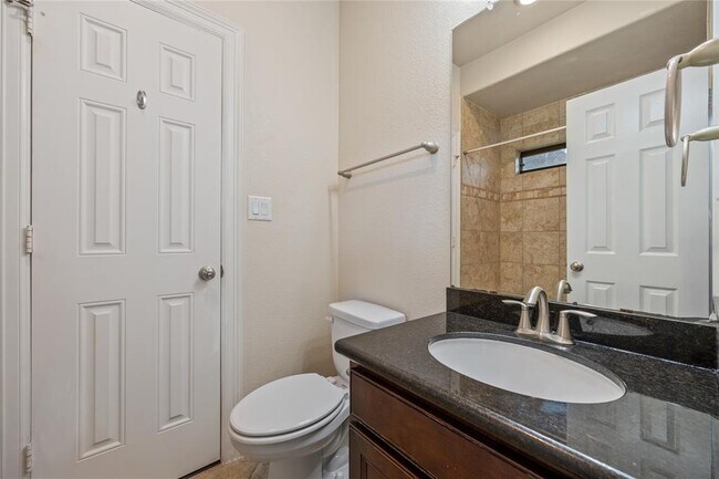Building Photo - 2737 King's Retreat Cir