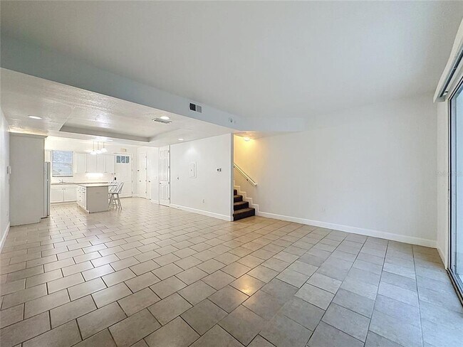 Building Photo - 2053 Green Oak Ct