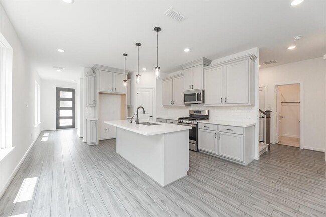 Building Photo - 21626 Lampeter River Ln