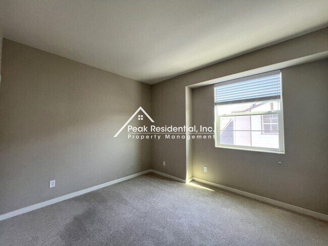 Building Photo - 3069 High Meadow Walk