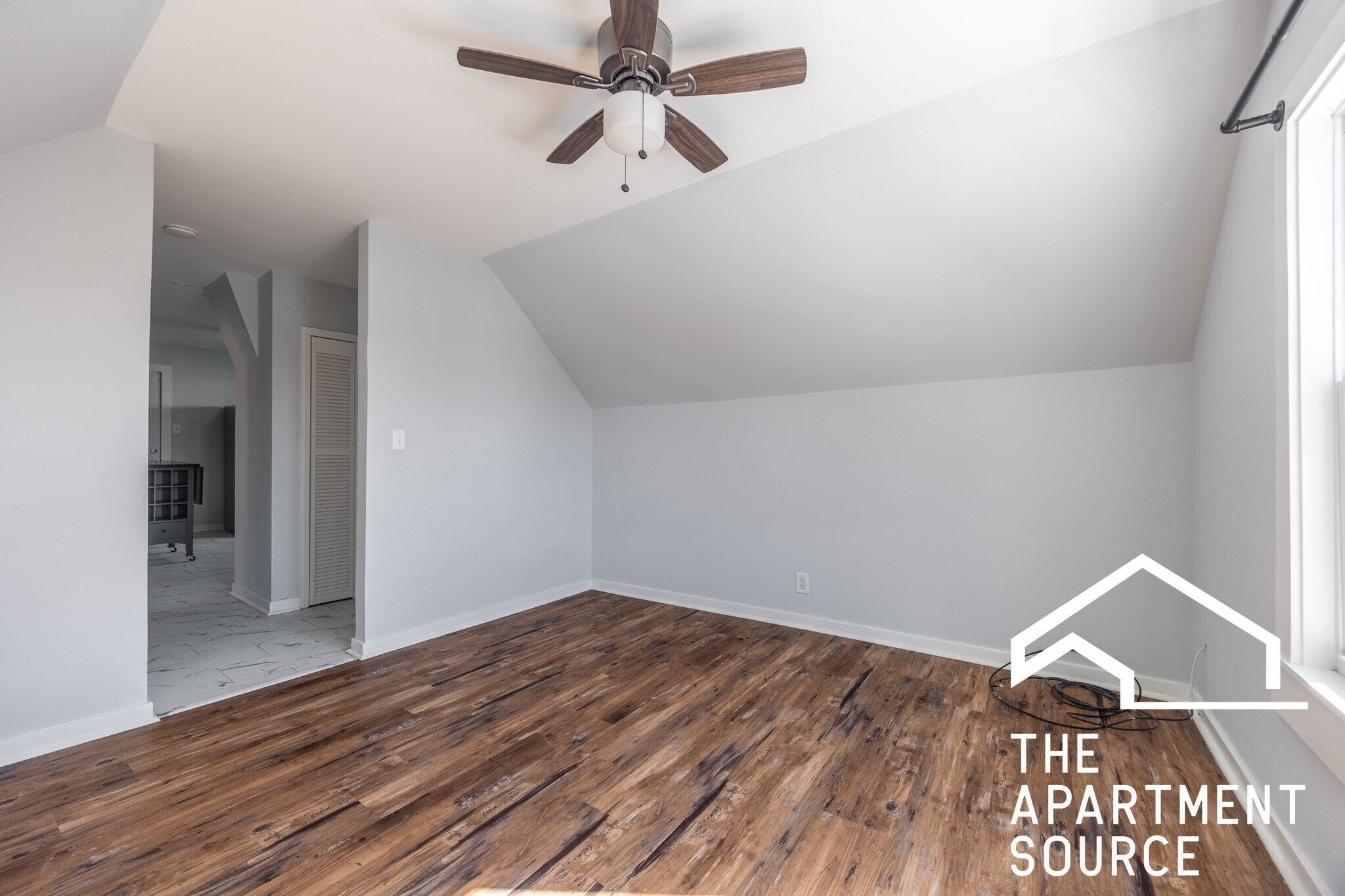 Building Photo - 5128 W Henderson St