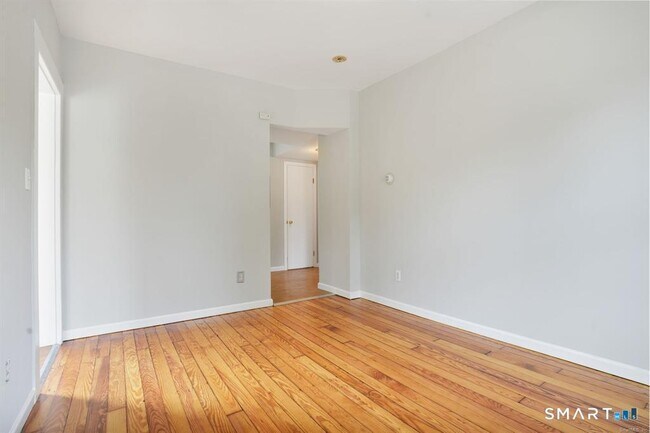 Building Photo - 102 Wooster St