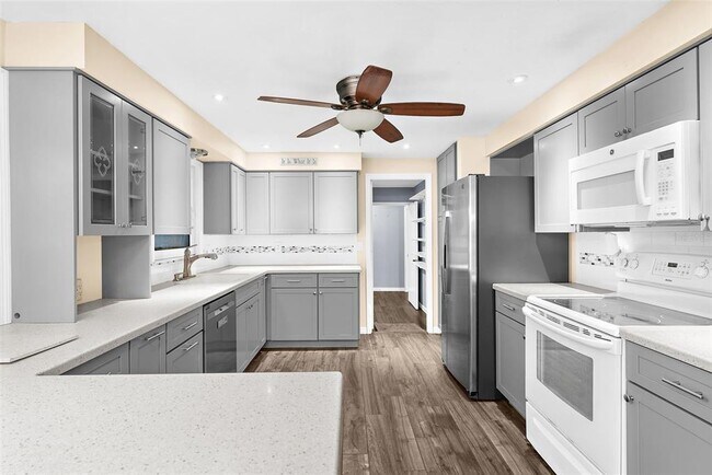 Building Photo - 3403 66th St Ct W
