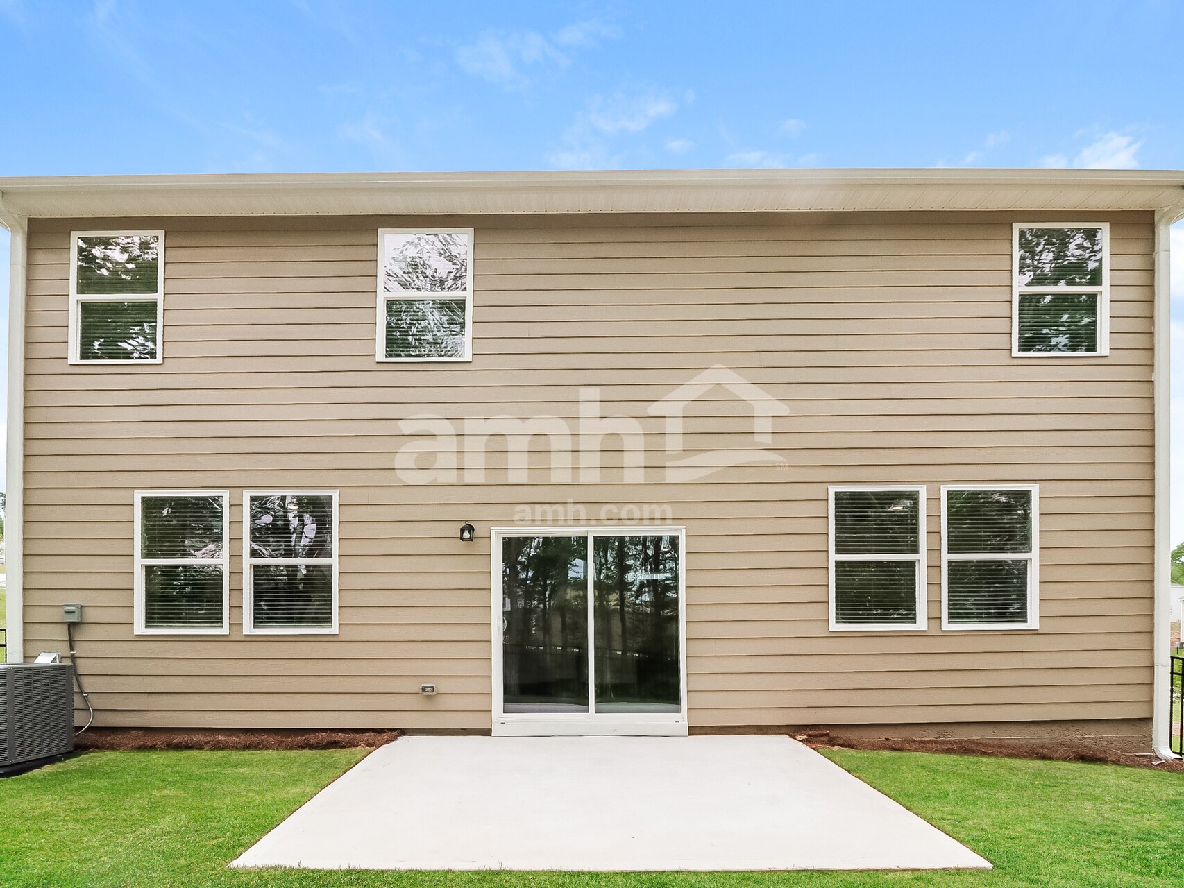Building Photo - 4040 Chivalry Dr