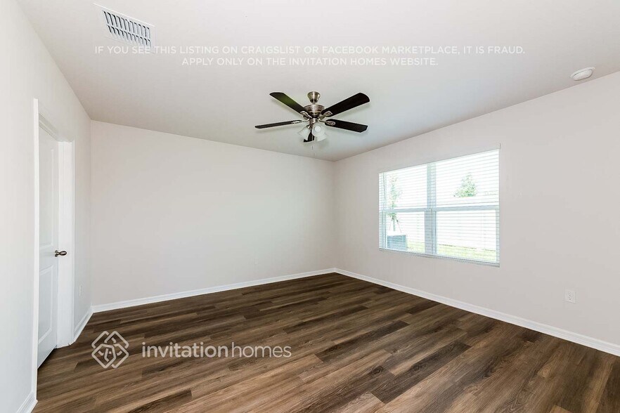 Building Photo - 8025 Majestic Palms Ct