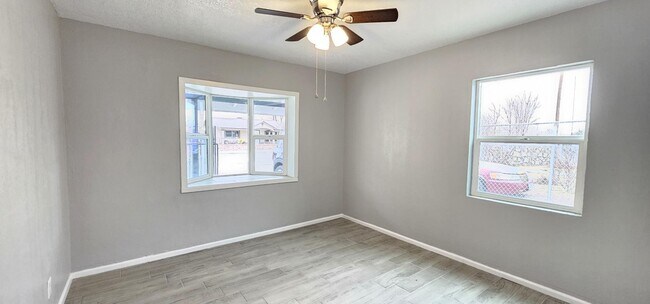Building Photo - 458 Chapel Pl