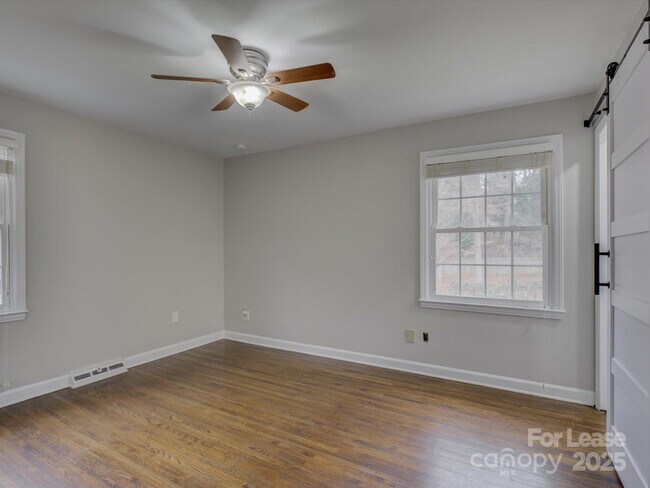 Building Photo - 6219 Colchester Pl