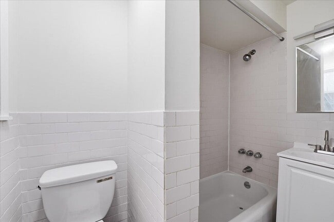 Building Photo - 202 Bowers St