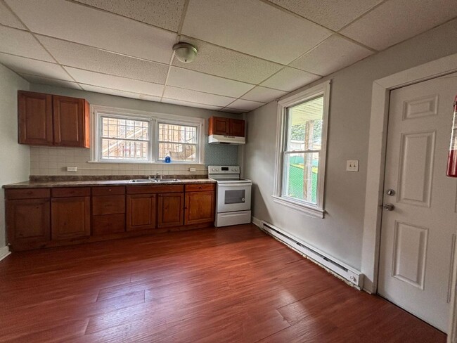 Building Photo - 1302-1304 Lehigh Street