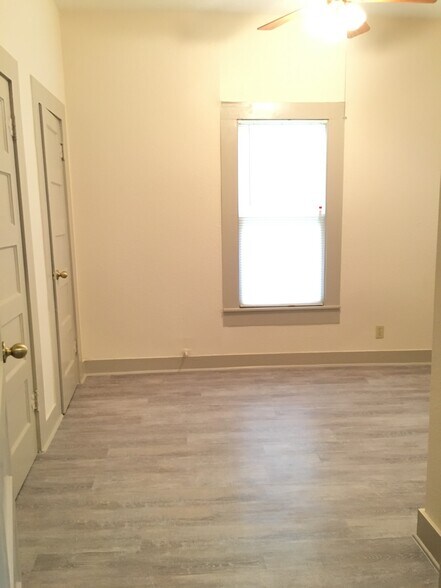 Building Photo - 505 Wilmington Ave