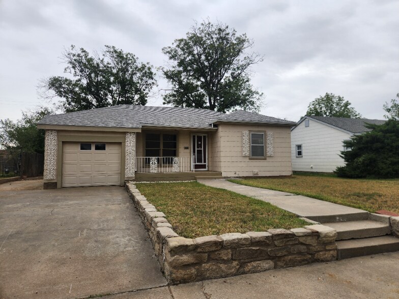 Primary Photo - 1329 Bellaire St