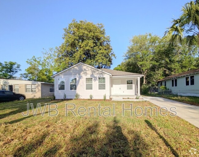 Building Photo - 1830 Brackland St