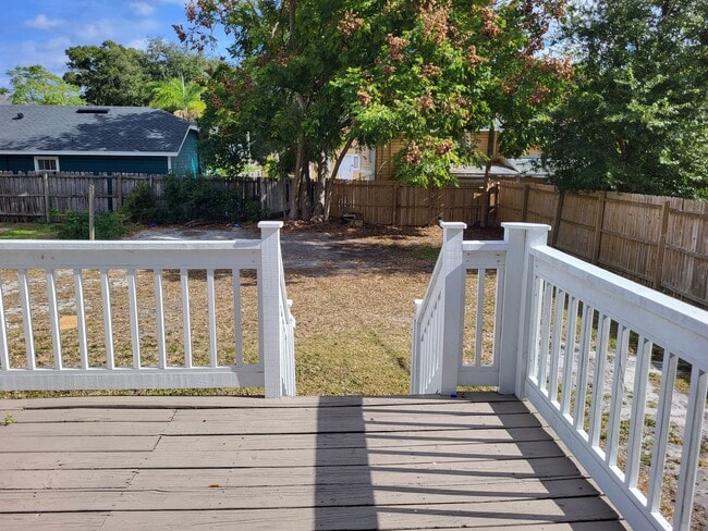 Building Photo - Downtown Rental