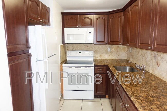 Building Photo - 495 NW 72nd Ave