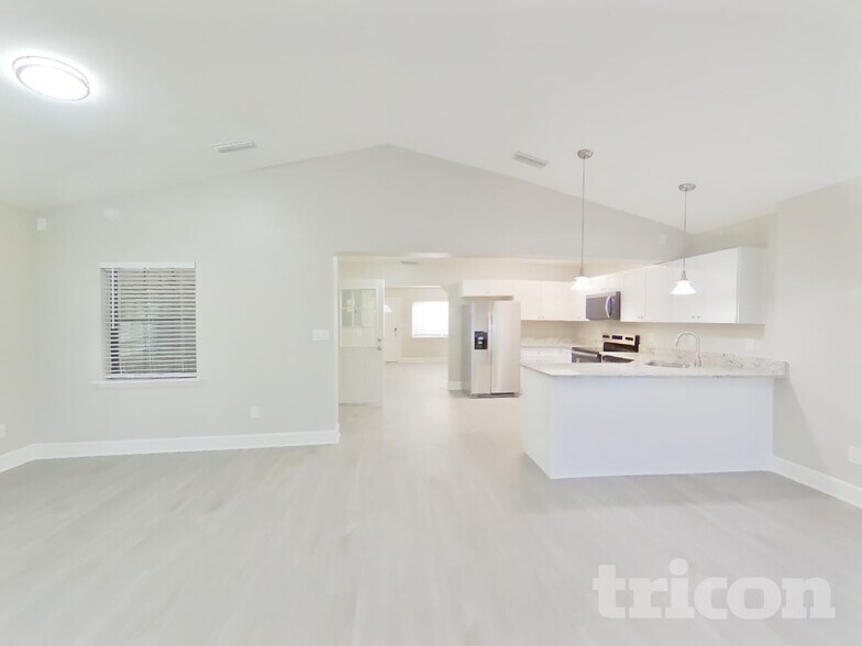 Building Photo - 11975 Cornelius St