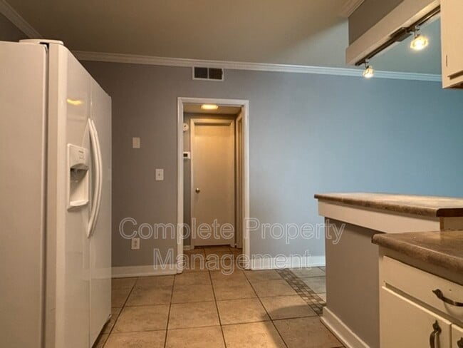 Building Photo - 55 Hanover Cir