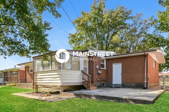 Building Photo - 9630 Perch Dr