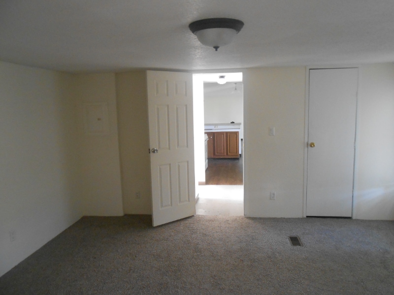 Building Photo - 24898 Lakewood Dr