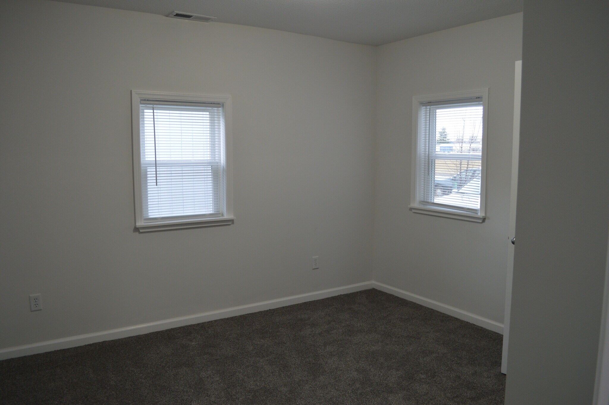 Bedroom - 800 S Diamond St