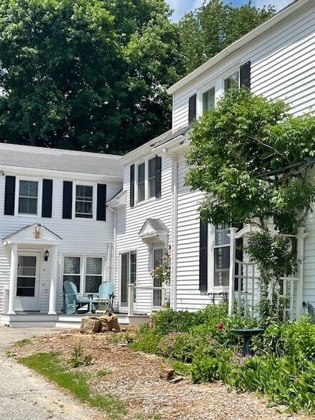 Outside property - 33 W Elm St